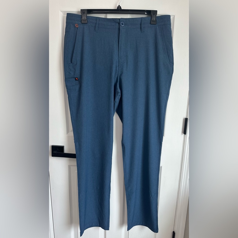 Nwt Salt Life SLX Hybrid Bottom Ultra Light Blue 38x34 Water Or Land Dry Quick